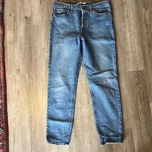Levi’s Wedgie Tapered Leg